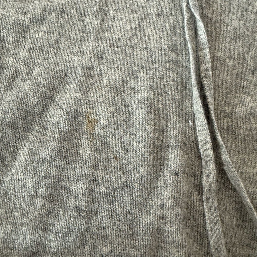 Gray Men's Lord & Taylor Cashmere Sweater - Picture 6 of 8